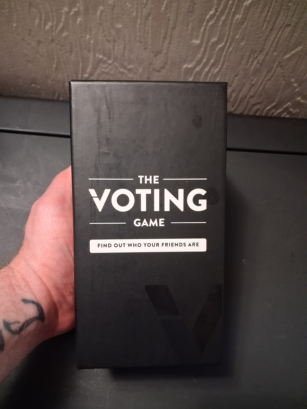 🗳️ The Voting Game Adult Party Card Game - EUC 🃏